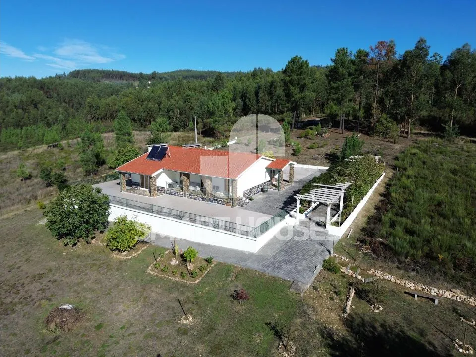 Villa i Vila Cova de Alva e Anseriz, Coimbra - foto 1