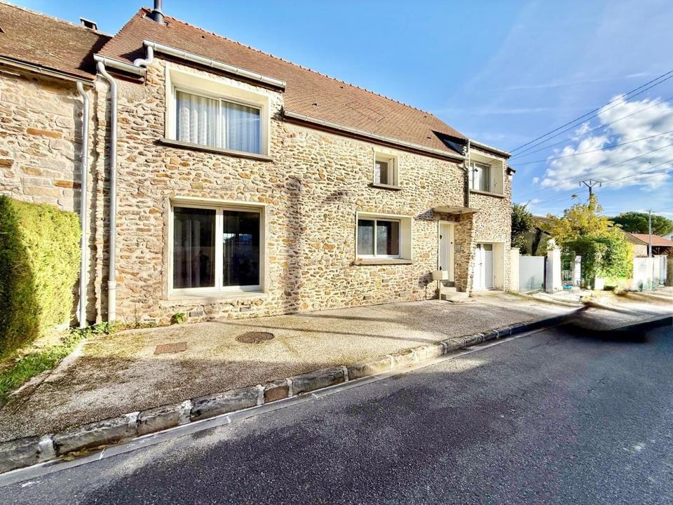 Villa i Le Châtelet-en-Brie, Seine-et-Marne - foto 1