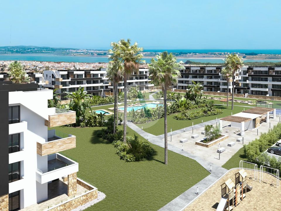 Lejlighed i Torrevieja, Alicante - foto 1
