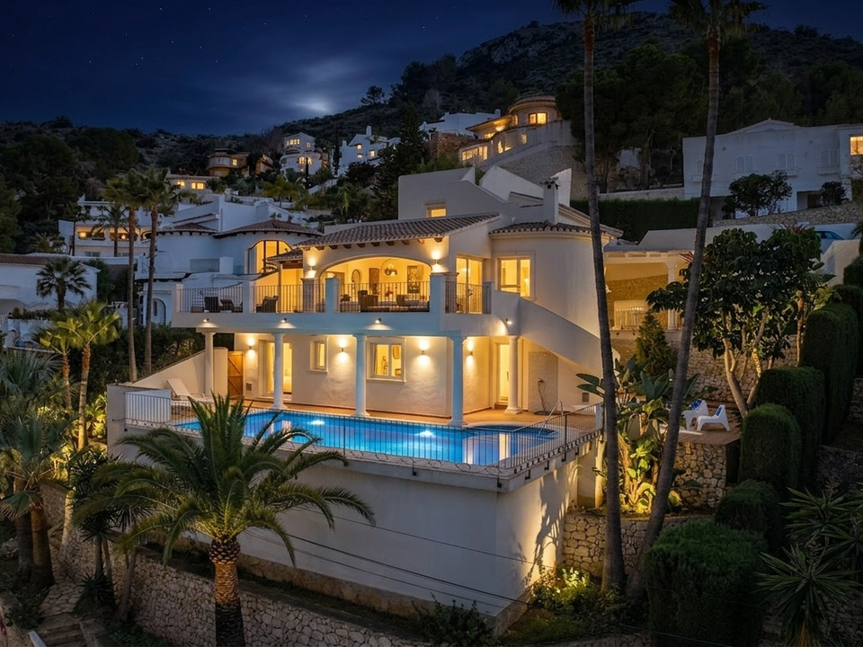 Villa in Moraira, Alicante - foto 1