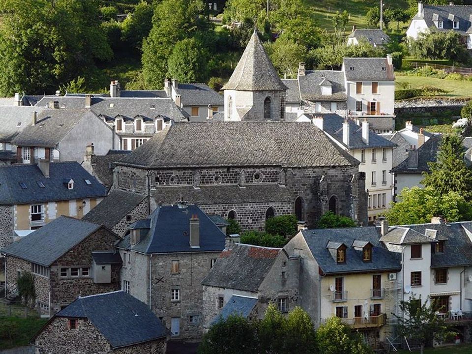 Landejendom i Thiézac, Cantal - foto 1