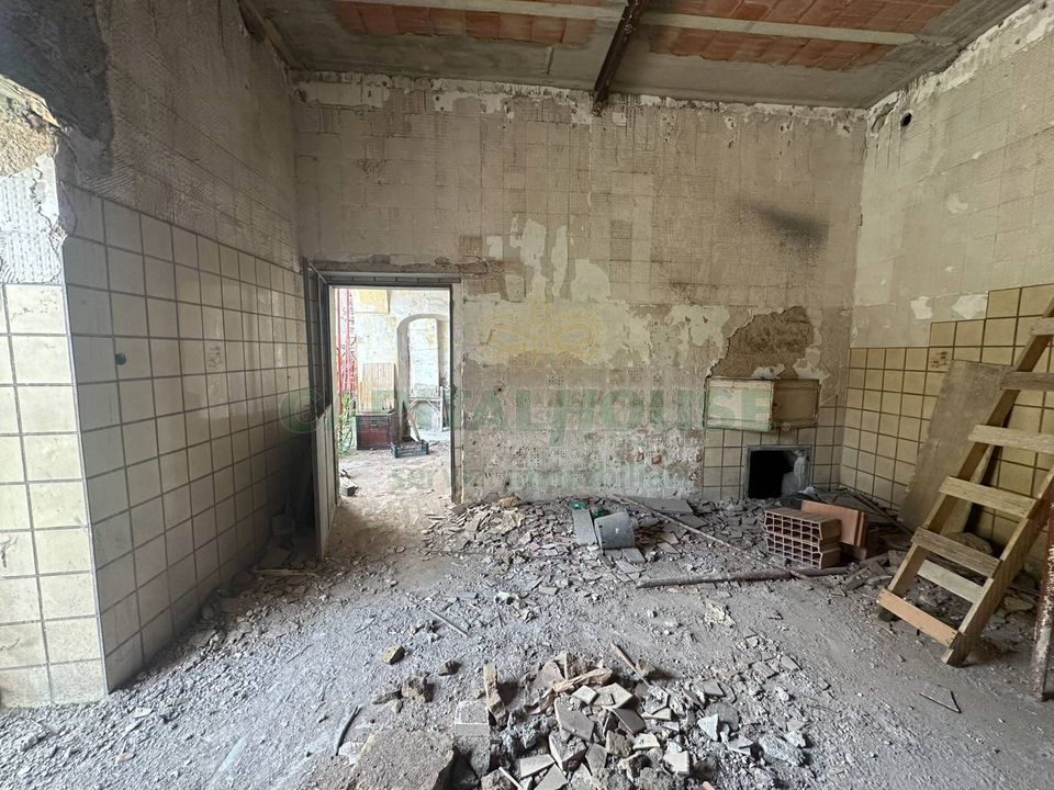 Villa - San Prisco, Caserta - photo 5