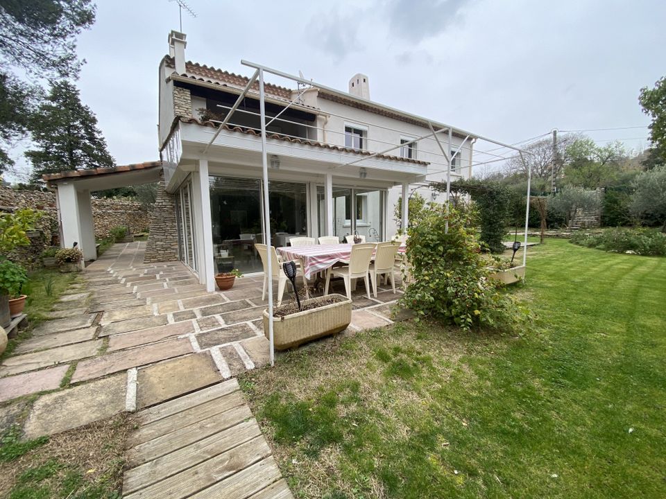 Villa i Nimes, Gard - foto 1
