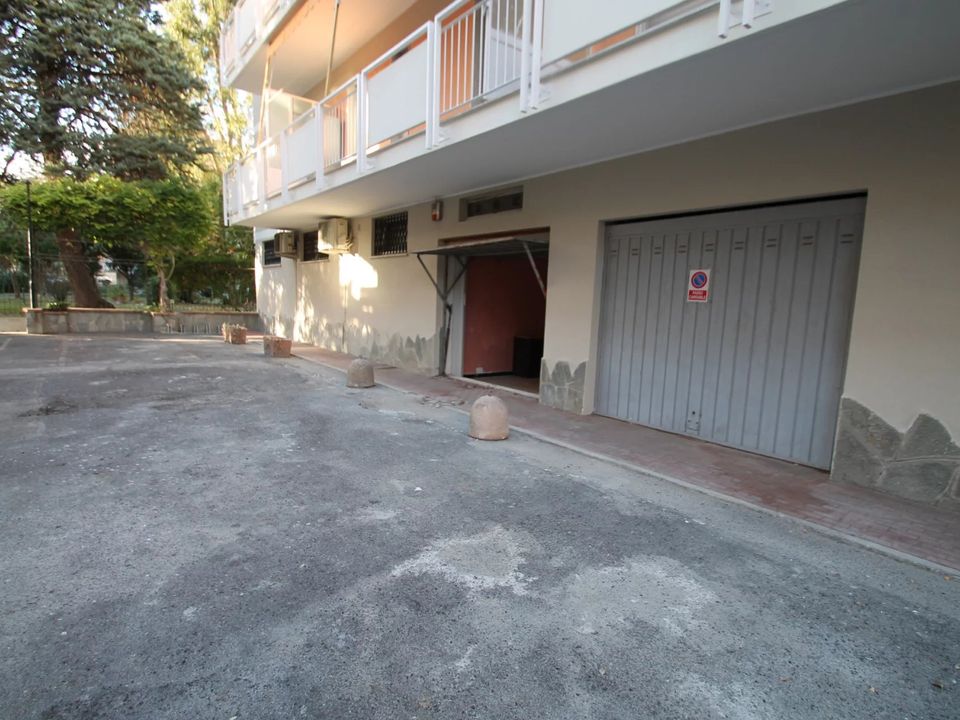 Garage i Borghetto Santo Spirito, Savona - foto 1