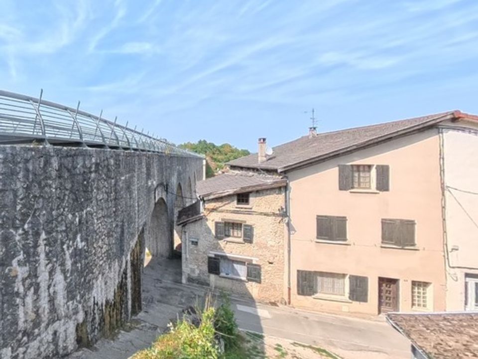 Landsbyhus i St.-Nazaire-en-Royans, Drome - foto 1