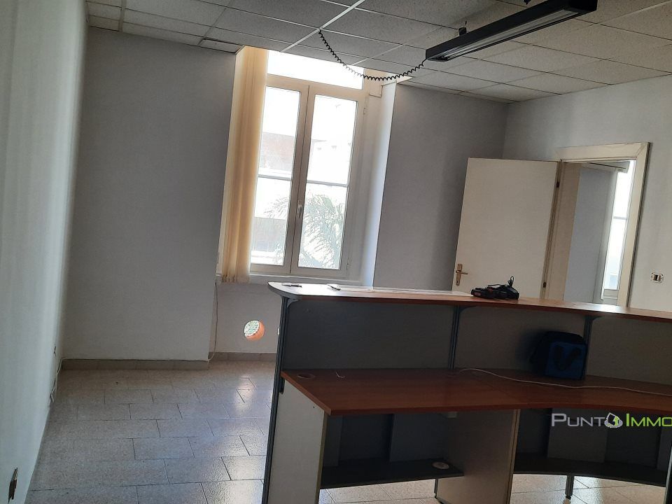 Commercial property in Brindisi, Brindisi - photo 2