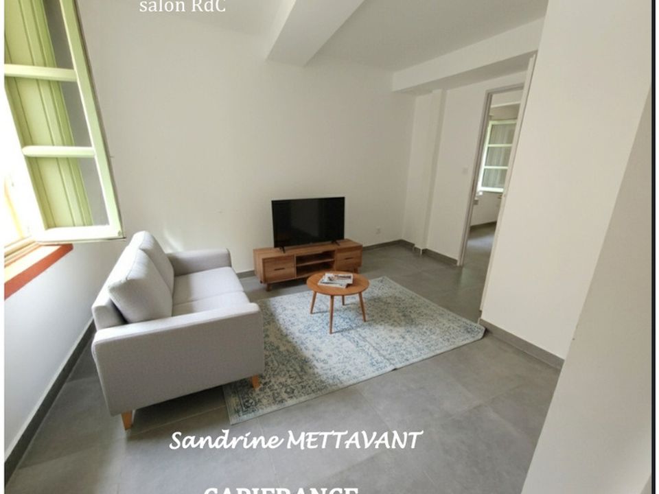 Landsbyhus i Saint-Thibéry, Herault - foto 1