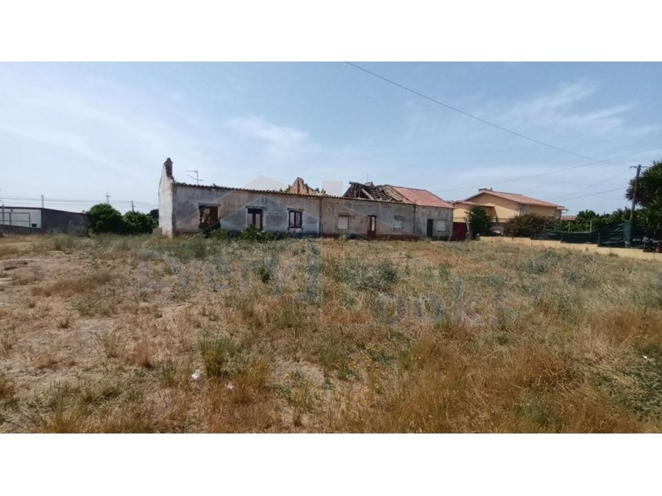 Helårsgrund i Serra de El Rei, Leiria - foto 1