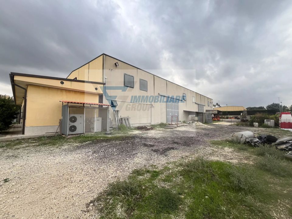 Erhvervsejendom i Melilli, Siracusa - foto 1