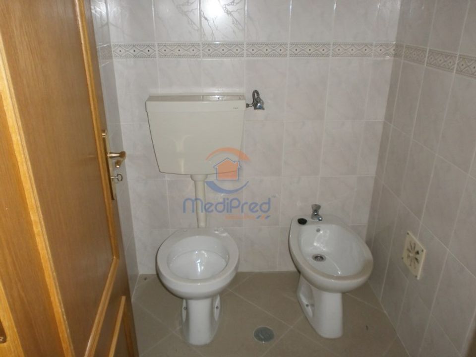 Erhvervsejendom i Amadora, Lisbon - foto 5