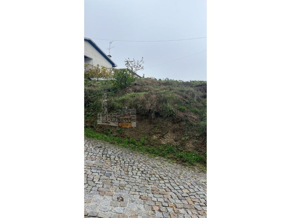 Helårsgrund i Penafiel, Porto - foto 1