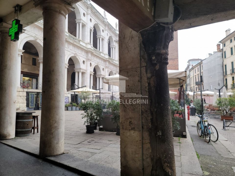 Erhvervsejendom i Vicenza, Vicenza - foto 3