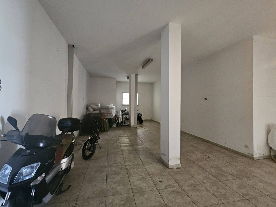 Parkeerruimte in Fermo, Fermo - foto 2