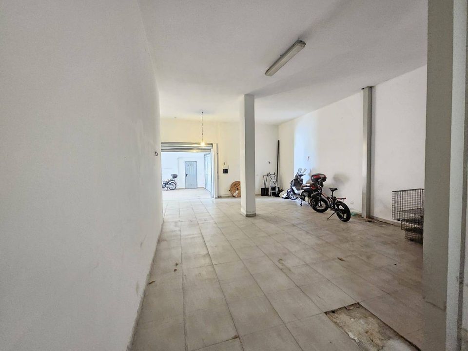 Parkeerruimte in Fermo, Fermo - foto 3