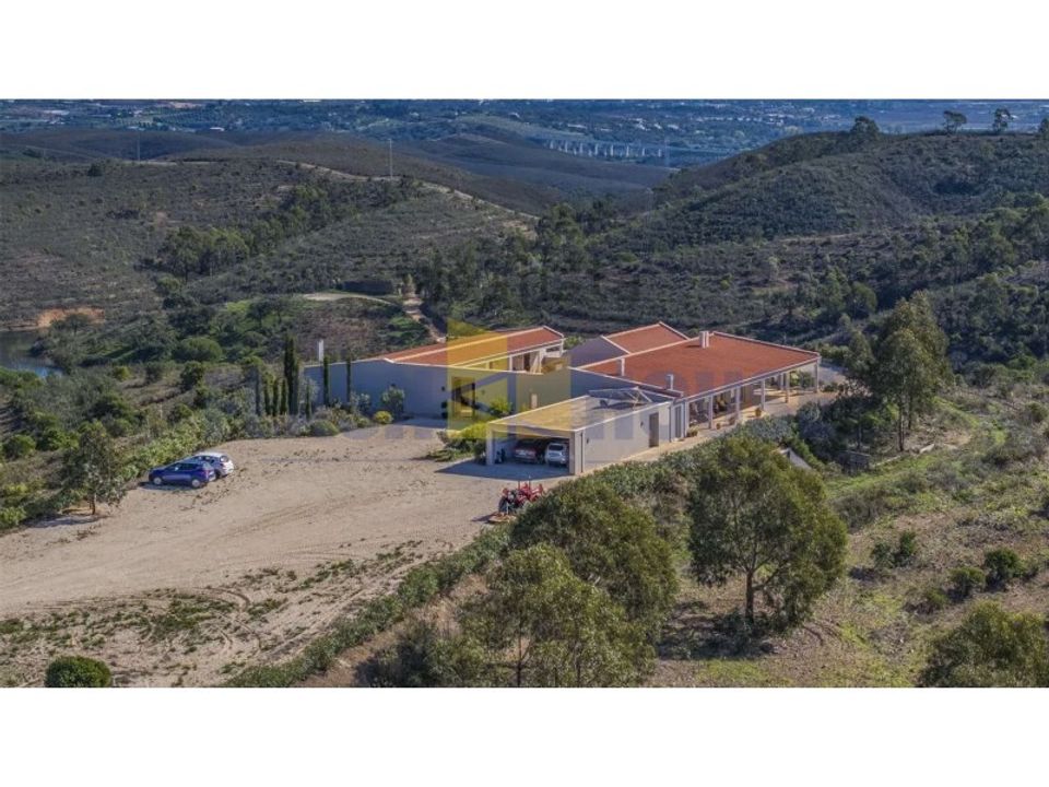 Landejendom i Bensafrim, Faro - foto 1