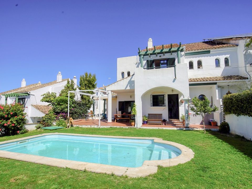 Villa i La Duquesa, Malaga - foto 1