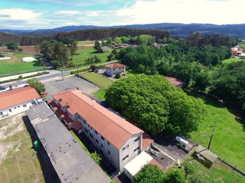 Erhvervsejendom i Arzua, Coruna - foto 1