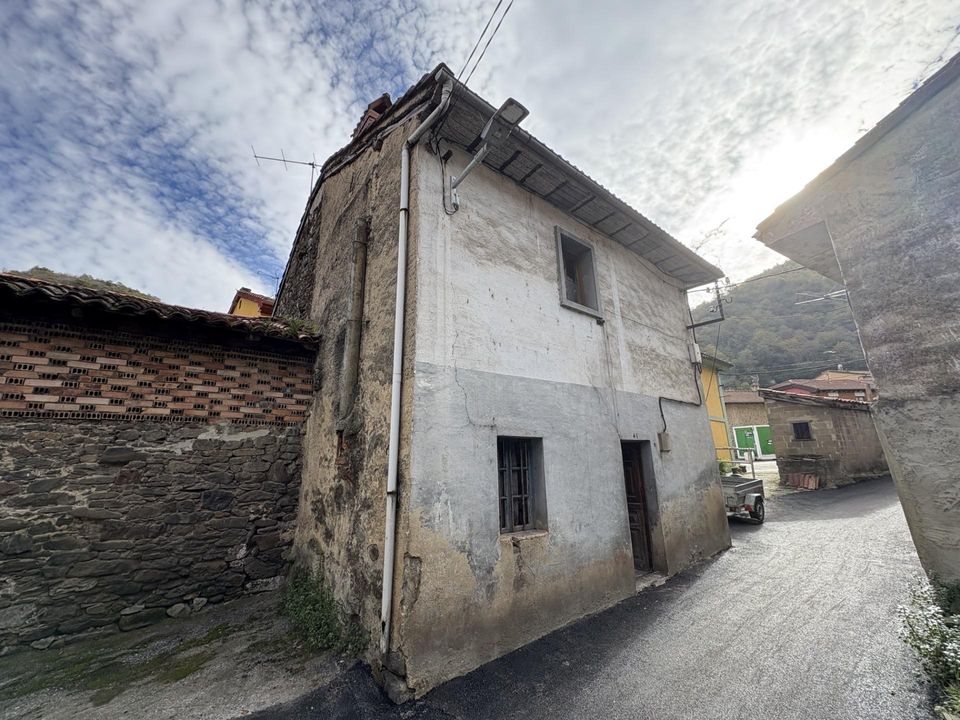 Villa a Aller, Asturias - foto 1