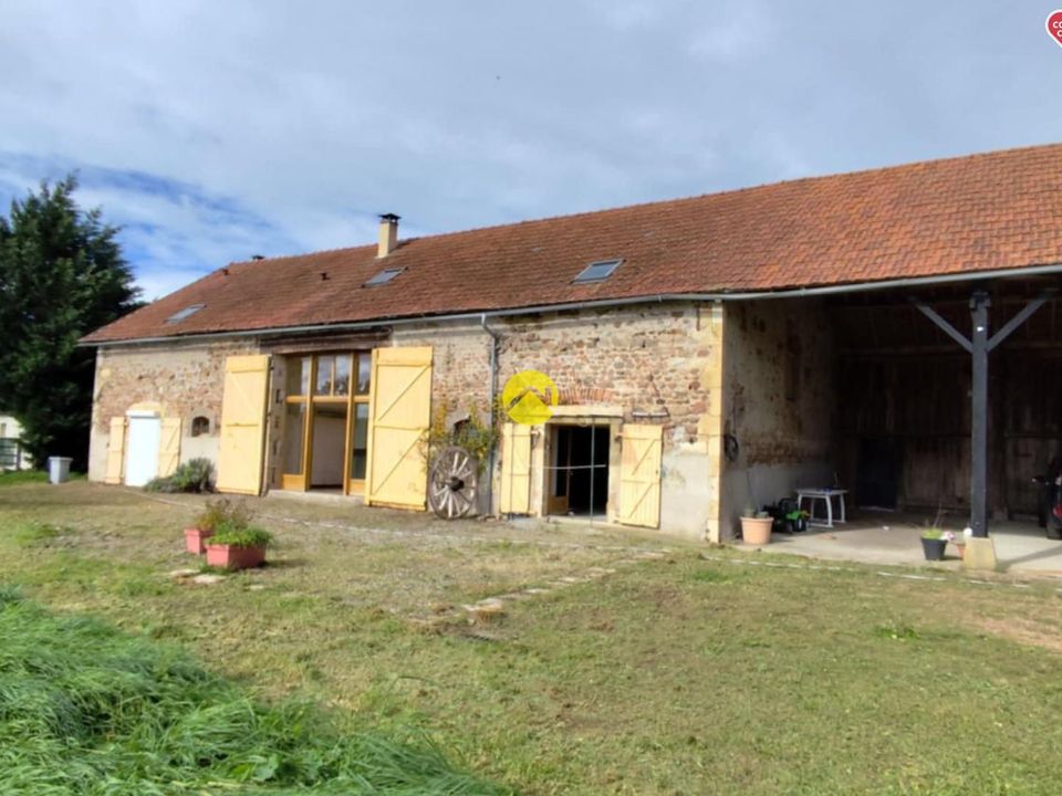 Masia a Néris-les-Bains, Allier - foto 1