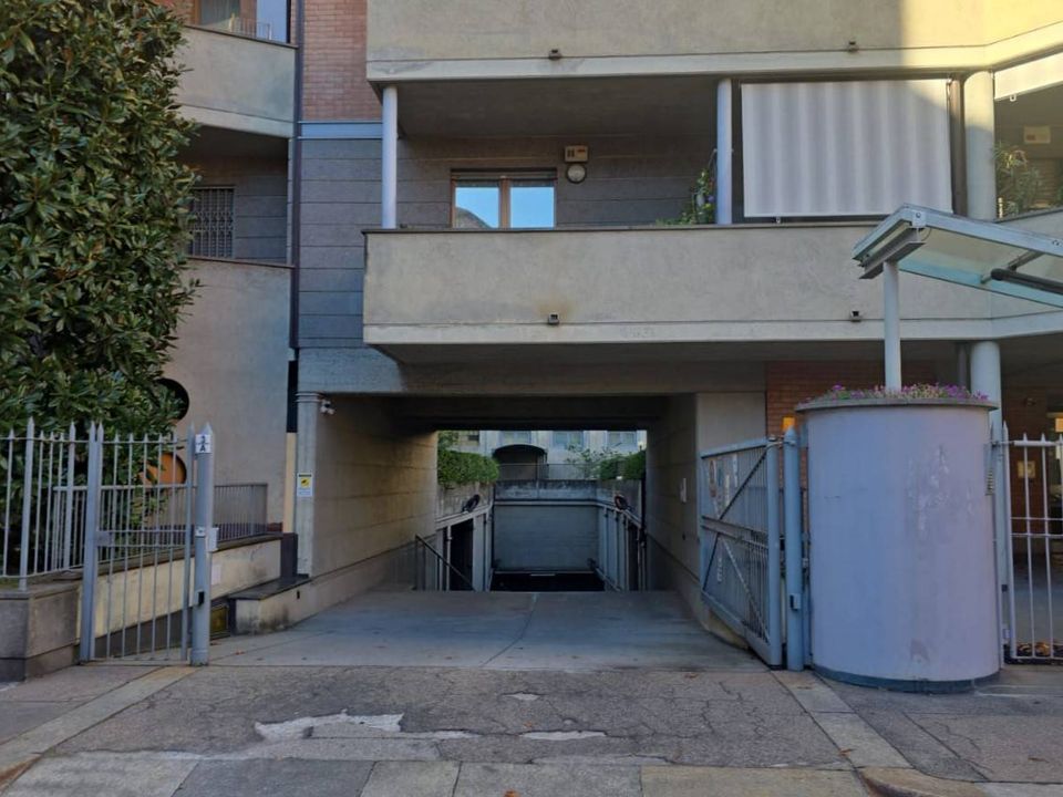 Parkeringsplass i Torino, Turin - bilde 2
