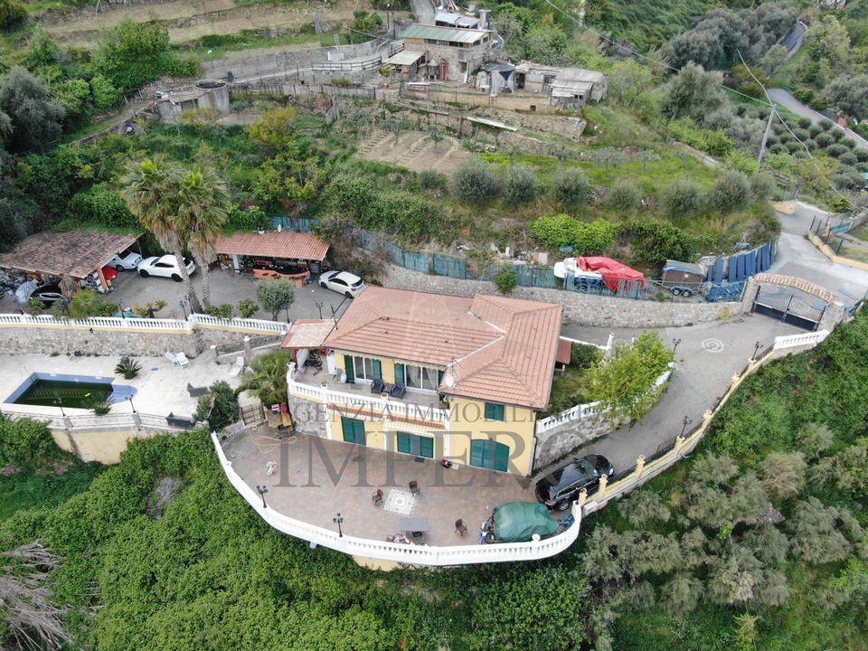 Villa i Ventimiglia, Imperia - foto 1