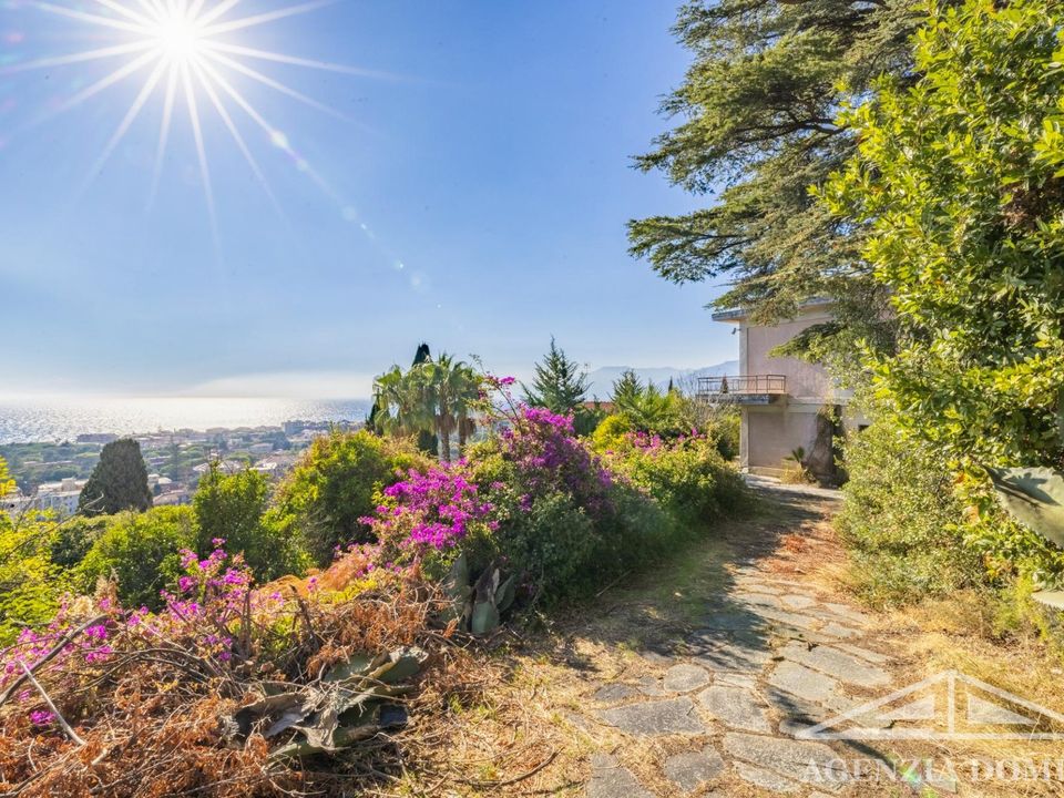 Villa i Bordighera, Imperia - foto 1