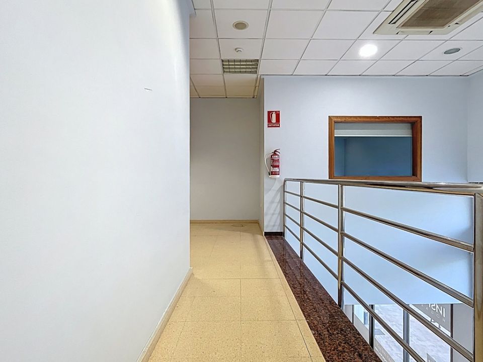 Erhvervsejendom i La Nucia, Alicante - foto 5
