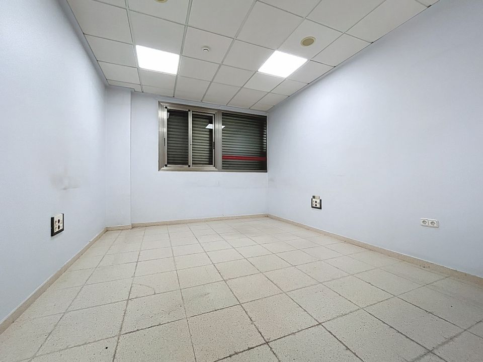 Erhvervsejendom i La Nucia, Alicante - foto 3