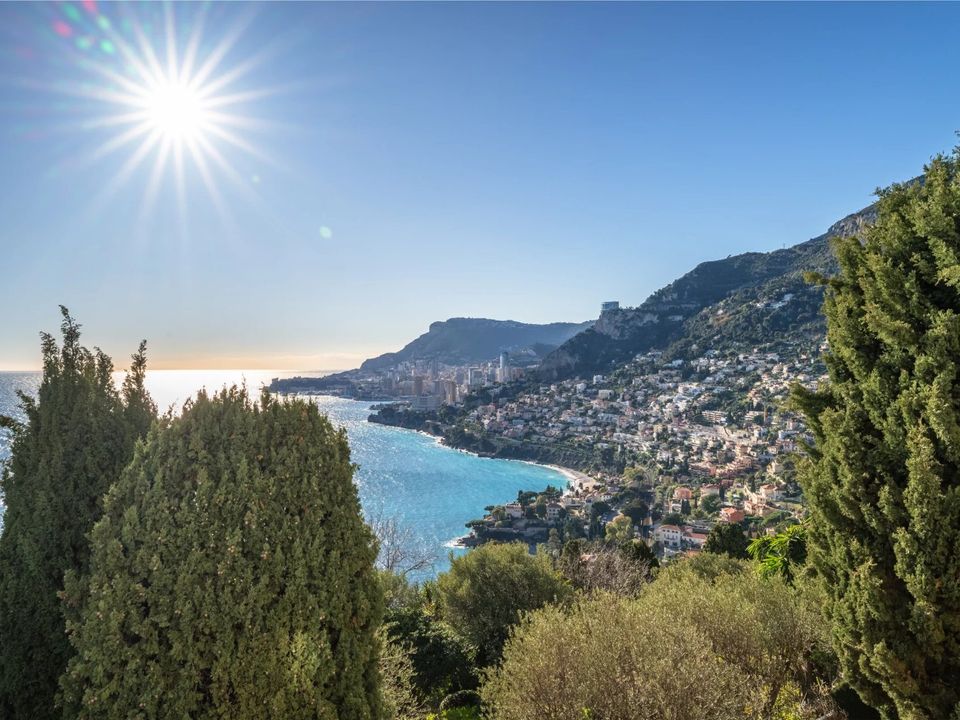 Lejlighed i Roquebrune-Cap-Martin, Alpes-Maritimes - foto 1