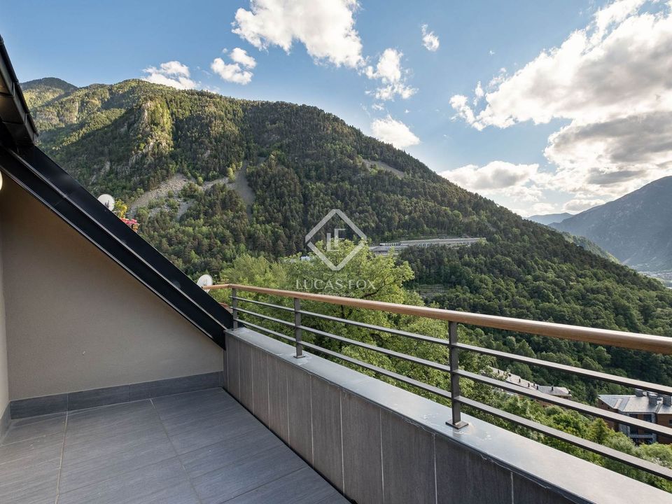 Lejlighed i Escaldes-Engordany, Andorra - foto 1