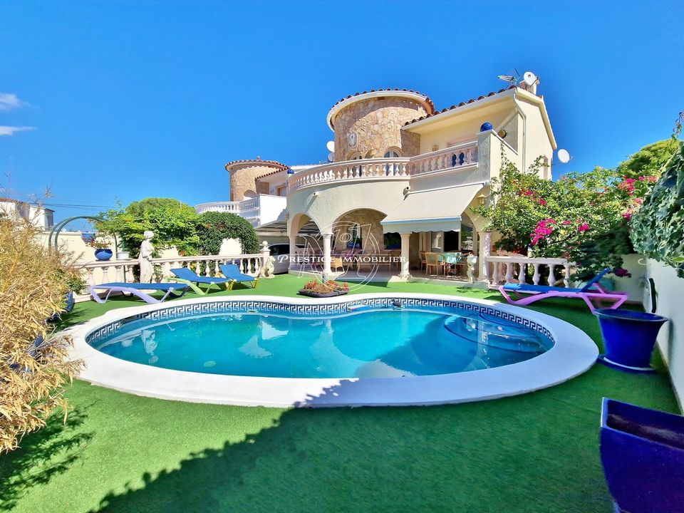 Villa i Castello D'empuries, Gerona - bilde 1