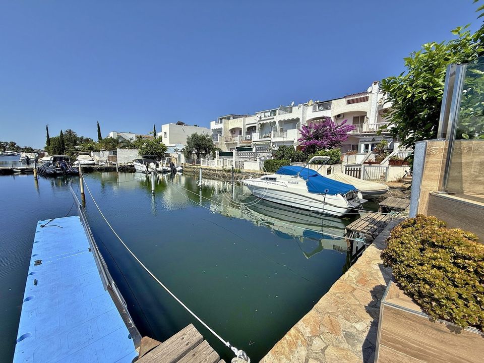 Villa i Empuriabrava, Gerona - foto 2