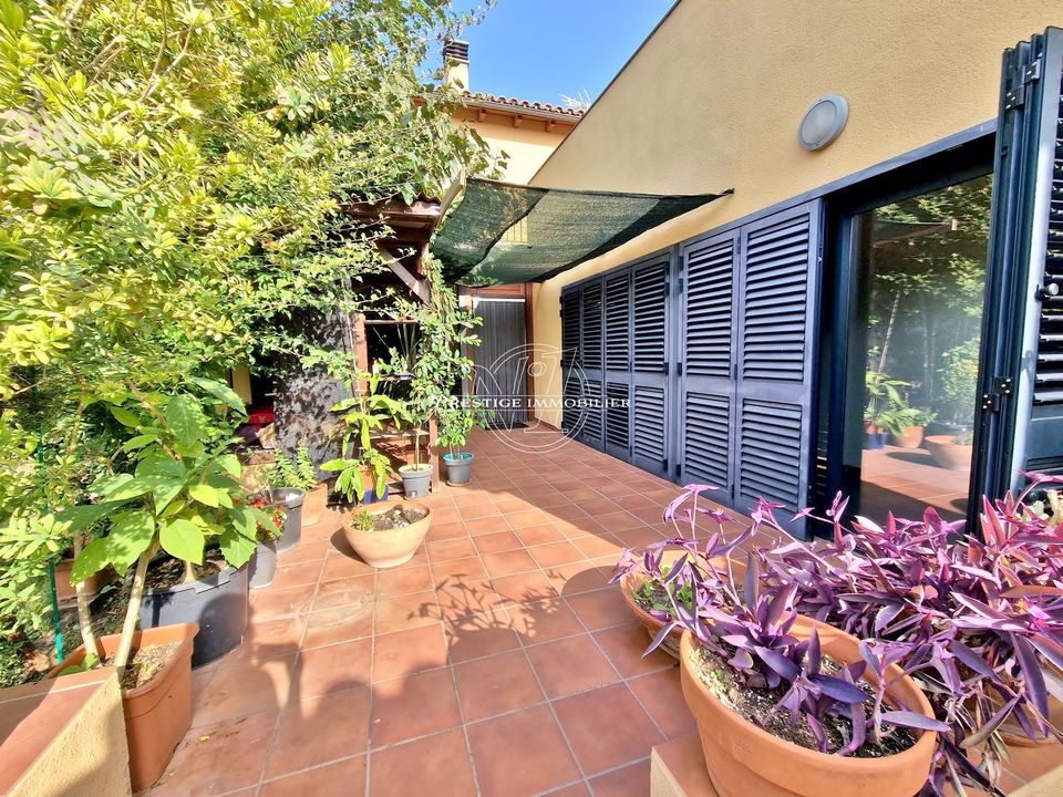 Villa en Sant Miquel De Fluvia, Gerona - foto 4