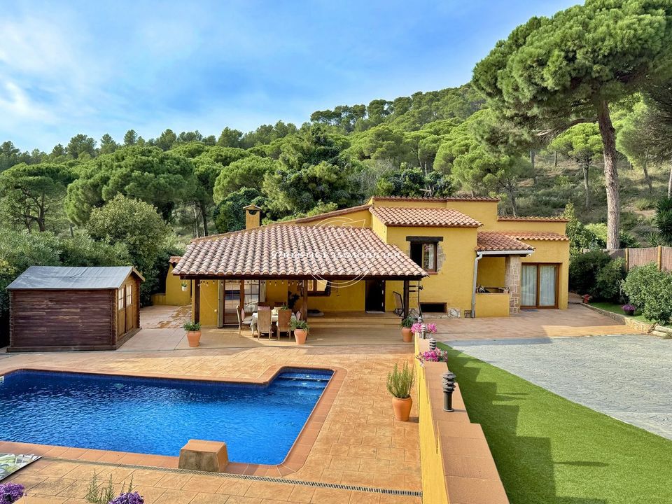 Villa i Begur, Gerona - foto 1