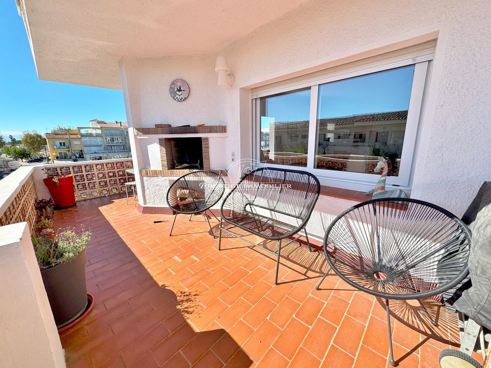 Lejlighed i Empuriabrava, Gerona - foto 2