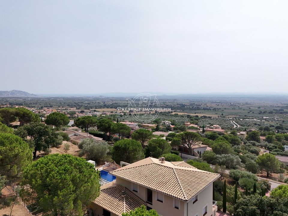 Helårsgrund i Pau, Gerona - foto 1
