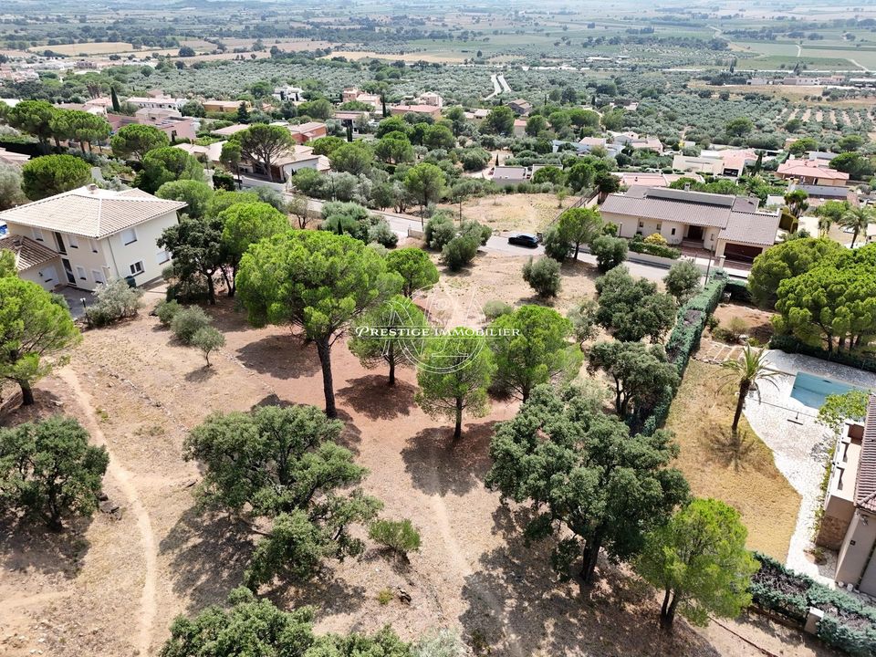 Helårsgrund i Pau, Gerona - foto 3