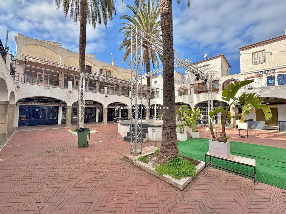 Erhvervsejendom i Empuriabrava, Gerona - foto 1