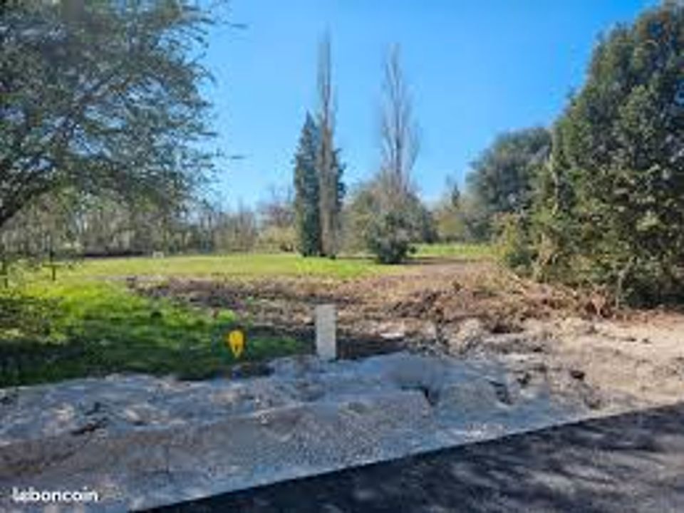 Tomt i Aigrefeuille-sur-Maine, Loire-Atlantique - foto 1