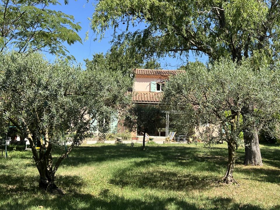 Villa en Taillades, Vaucluse - foto 1