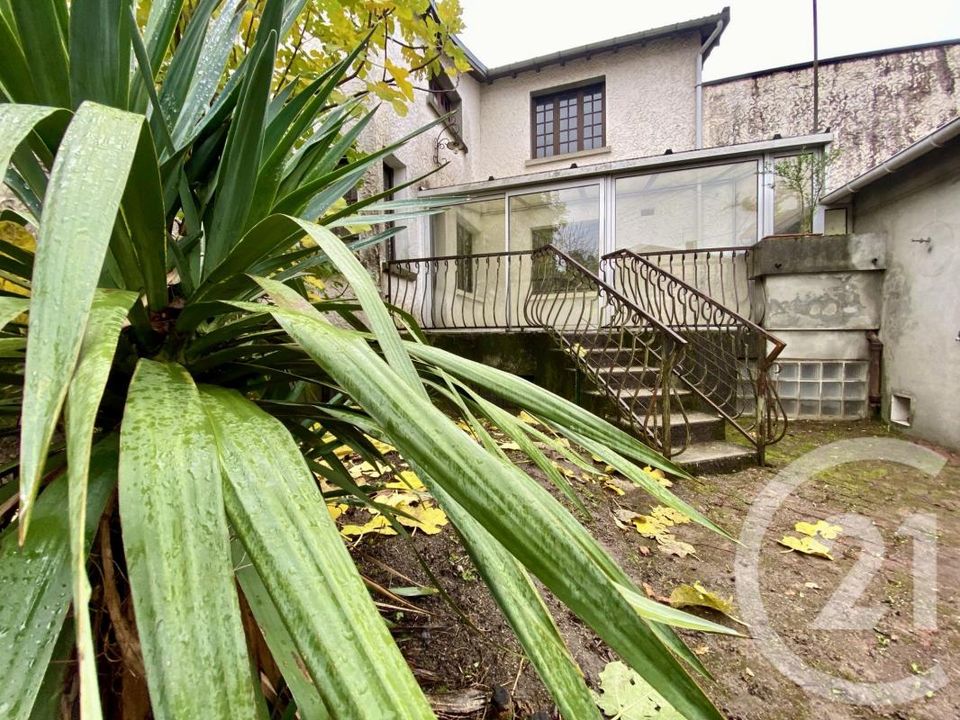 Byhus i Saint-Junien, Haute-Vienne - foto 1