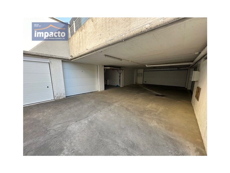 Garage i Alverca do Ribatejo, Lisbon - foto 1