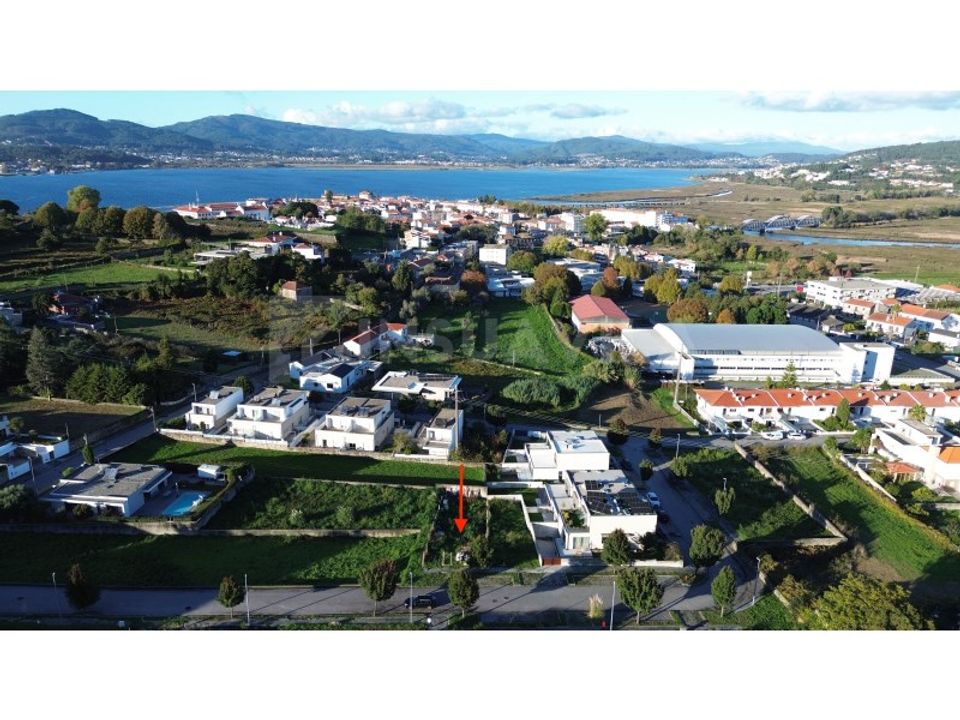 Helårsgrund i Caminha, Viana do Castelo - foto 1