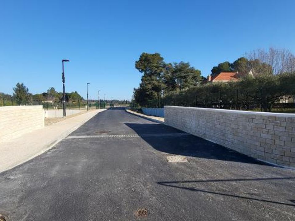 Terreno en Domazan, Gard - foto 1