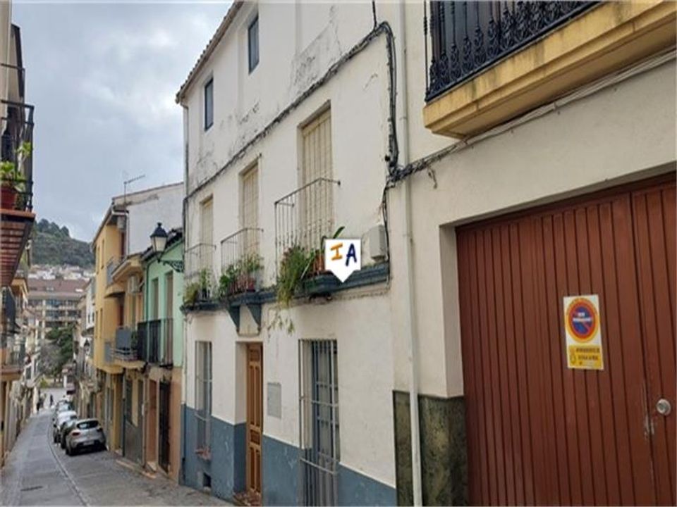 Casa de pueblo en Alcala La Real, Jaen - foto 1