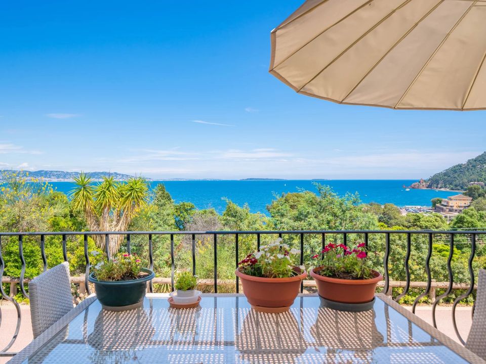 Villa i Theoule-sur-Mer, Alpes-Maritimes - bilde 2