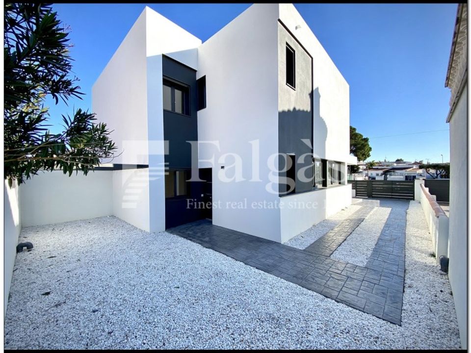 Villa en Requesens, Gerona - foto 4