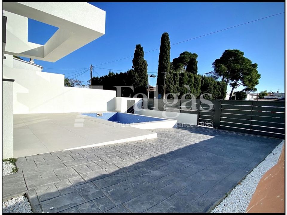 Villa en Requesens, Gerona - foto 5