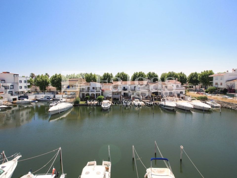 Lejlighed i Empuriabrava, Gerona - foto 5