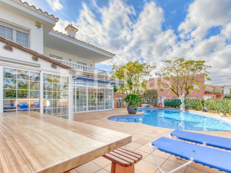 Villa en Requesens, Gerona - foto 3